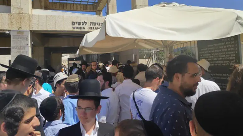 Temple Mount opened to Jews