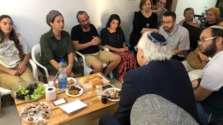 השגריר פרידמן בבית משפחת שורק