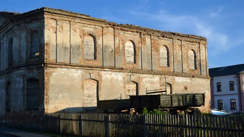 Ruins of synagogue in Stolin, Belarus