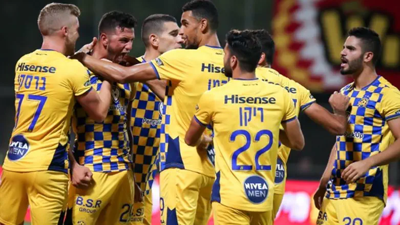 שחקני מכבי חוגגים הערב