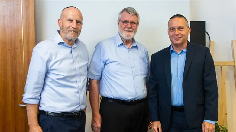 JCT VP Stuart Hershkowitz, JCT Pres. Chaim Sukenik, MK Izhar Shay