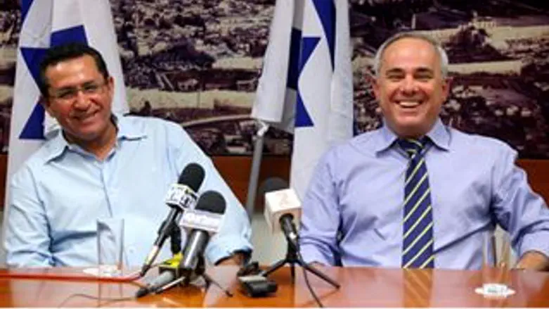 מרוצים. שטייניץ ועייני בתום ליל הדיונים