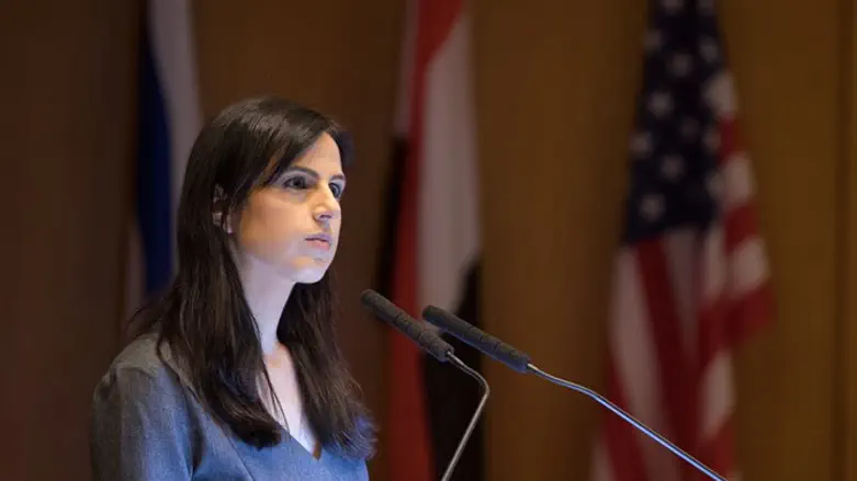 Дафна Лиэль