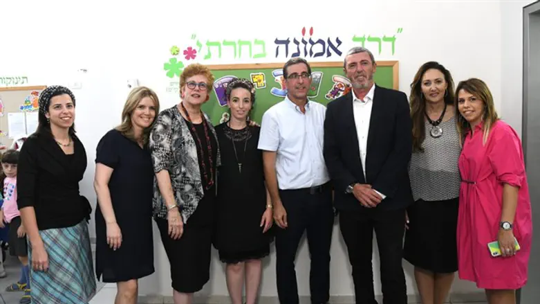 הרב פרץ בגבעת שמואל. הבוקר
