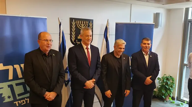 Blue and White leaders