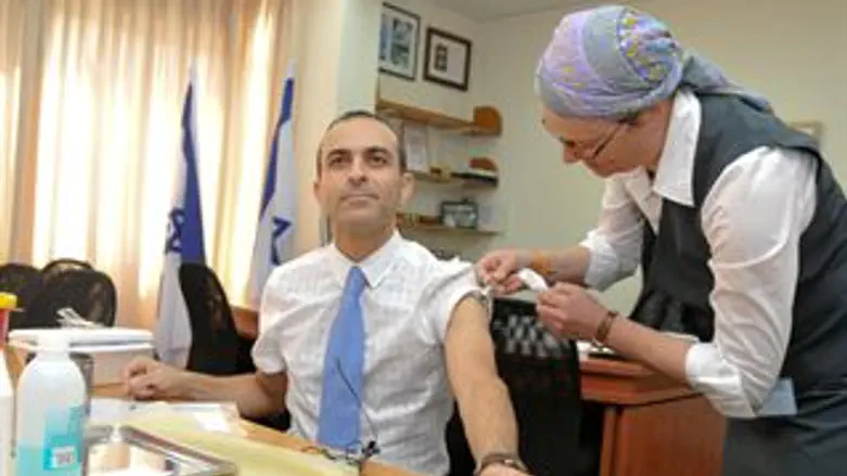 מנכ"ל משרד הבריאות מתחסן היום