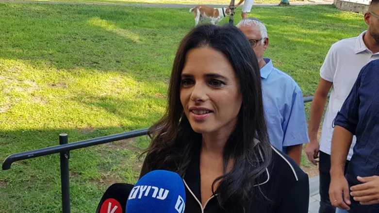 Айелет Шакед