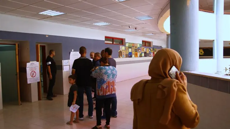 תור בקלפי בכפר קאסם