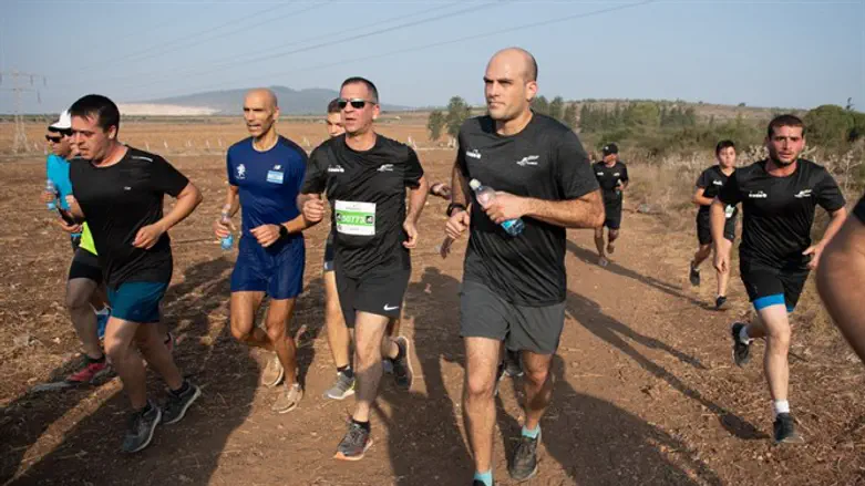 הרמטכ"ל במירוץ