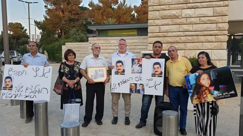 Протест у дома президента