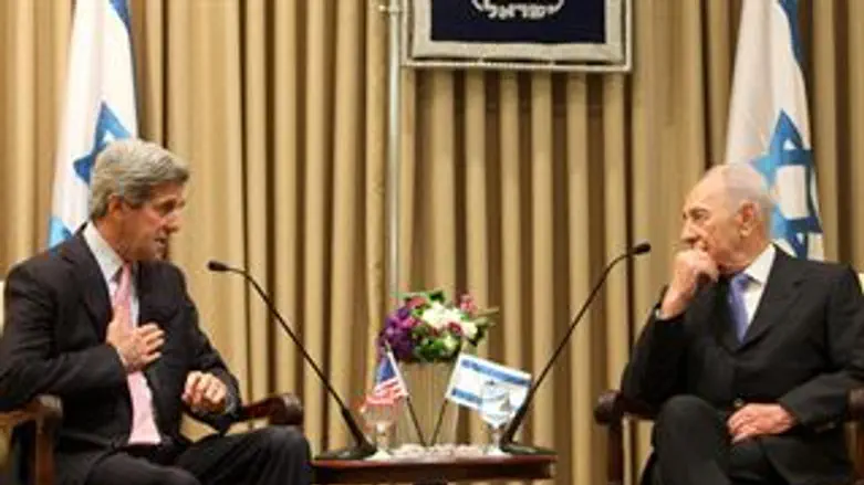 קארי ופרס בפגישתם היום