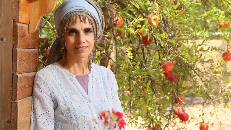 "במסע התשובה לא תמיד קל לוותר, אבל זה משמח כי זה מפתח". אתי אנקרי