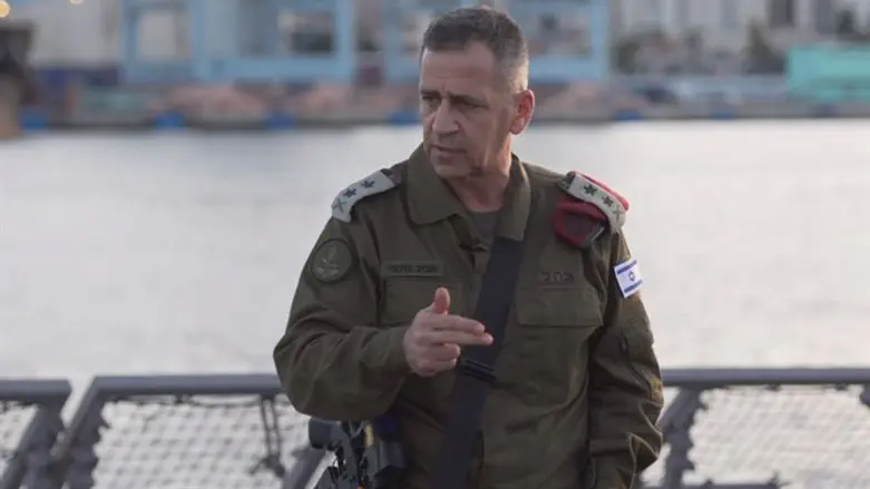 אביב כוכבי