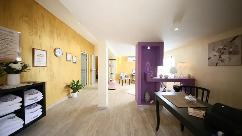 מקווה בראש העין