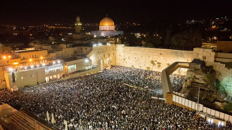 Praying at the Western Wall