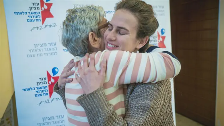 ניצן אלירז ודבורה ספרא