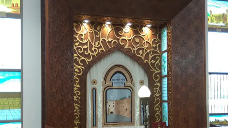 ארון הקודש המועתק