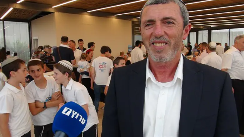 השר רפי פרץ