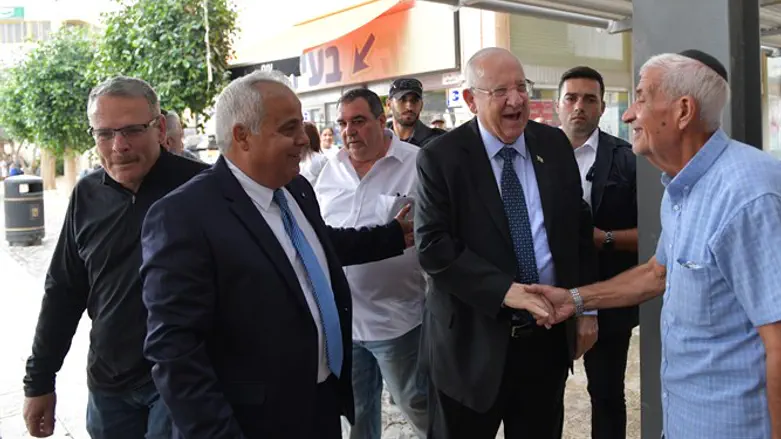 Rivlin in Dimona