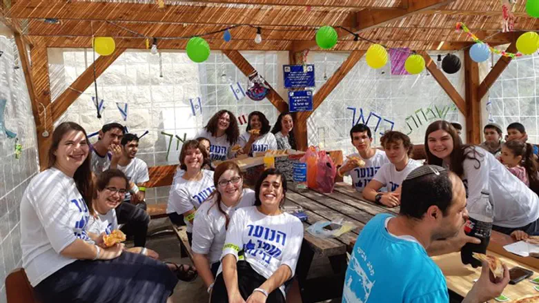 נוער הריבונות בהפנינג המשפחות