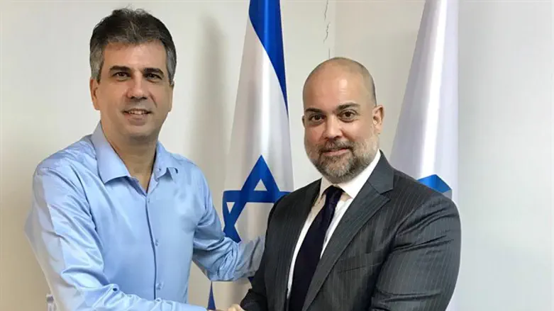 השר כהן עם שליח הקוורטט למזרח התיכון