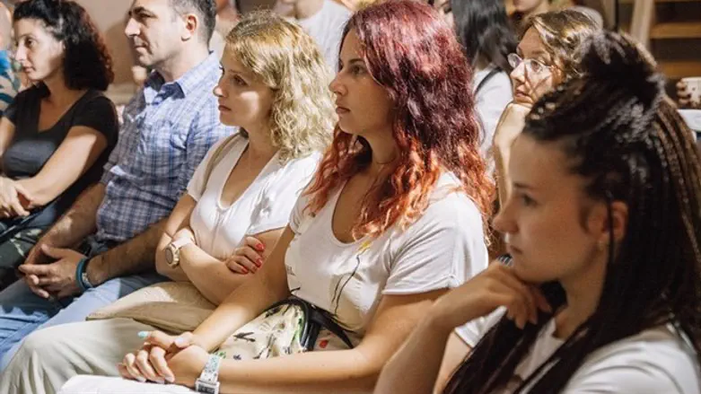 חלק מהמשתתפים