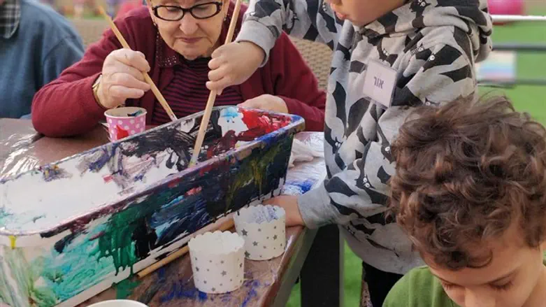 מתוך הסדרה '80 וארבע'