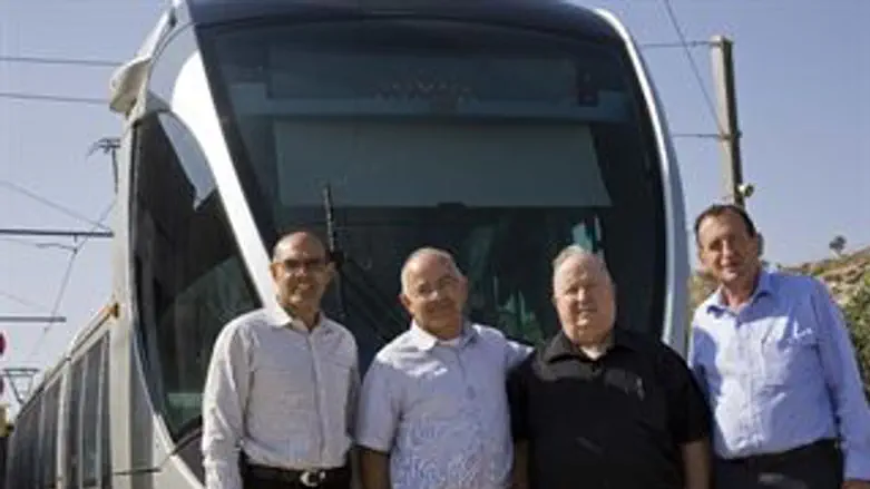 מקנא? חולדאי בחברת ראשי סיטיפס