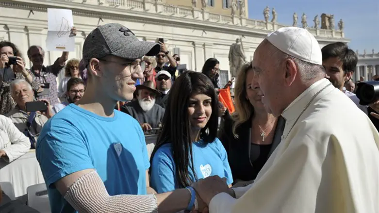 Pope Francis meets with members of Israeli delegation