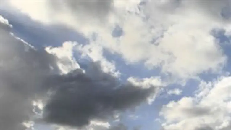 מהכבישים לעננים