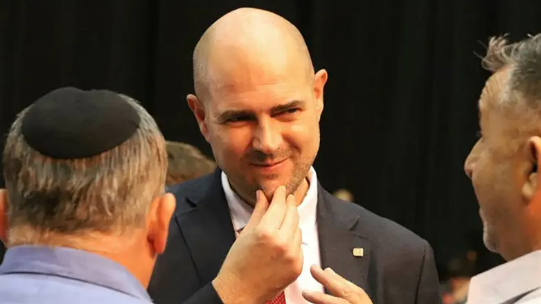 שר המשפטים אמיר אוחנה