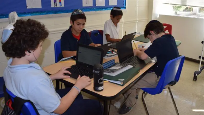 Some Jewish day school classrooms utilize a rotational model