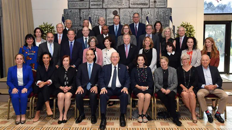 ריבלין עם הנהגת הליגה נגד השמצה