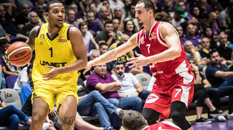 קופיין הערב בהופעת בכורה מוצלחת