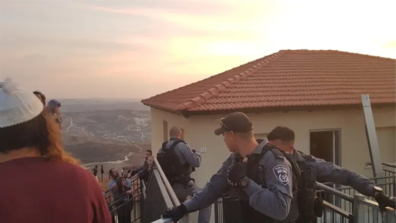 Столкновения в Ицхре