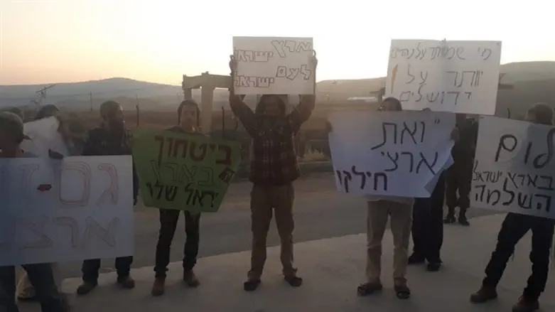 ארץ ישראל לעם ישראל