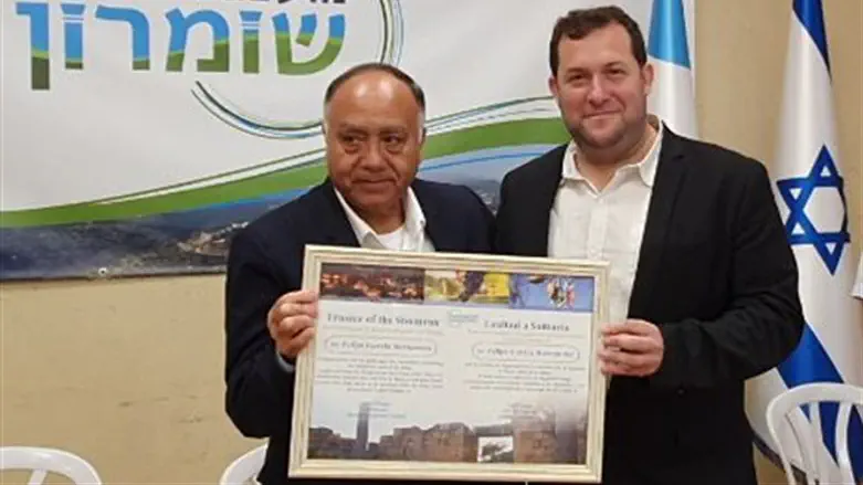 הרננדז עם יוסי דגן