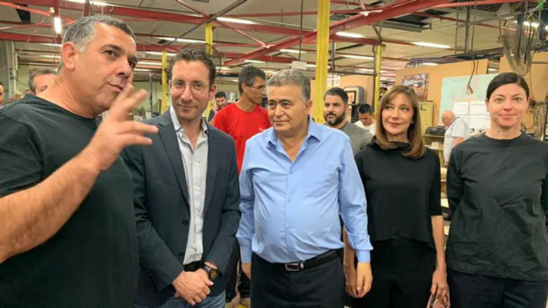 Амие Перец и "Авода" в Сдероте