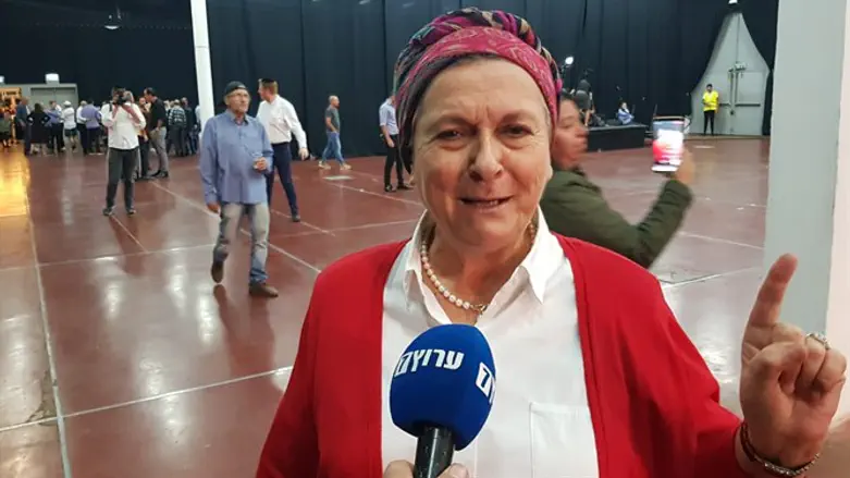 Даниэла Вайс