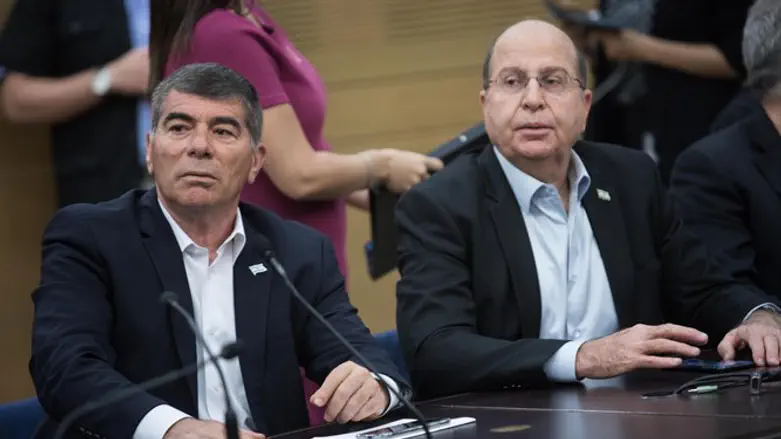 Yaalon (right) and Ashkenazi