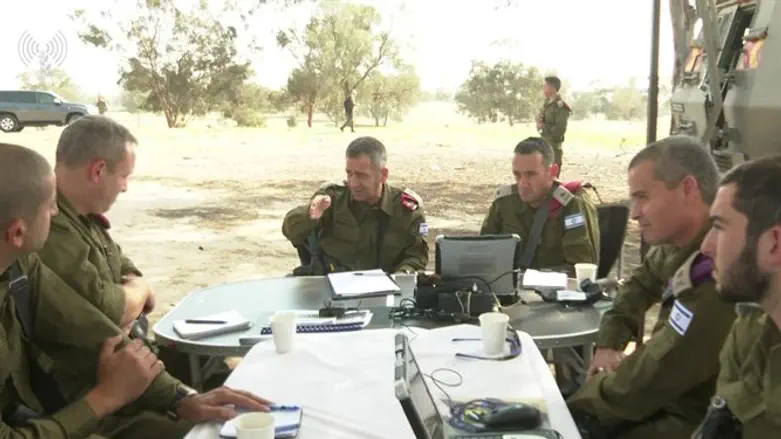 הרמטכ''ל כוכבי באוגדת עזה