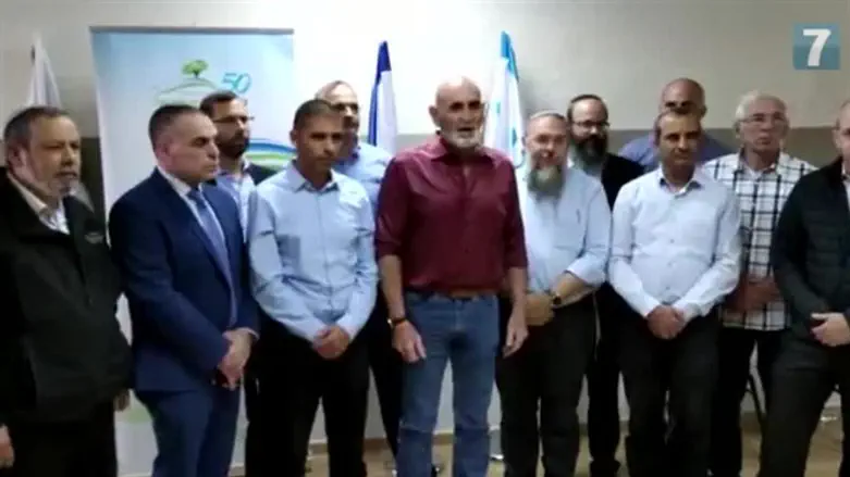 Yesha leaders meet Gantz