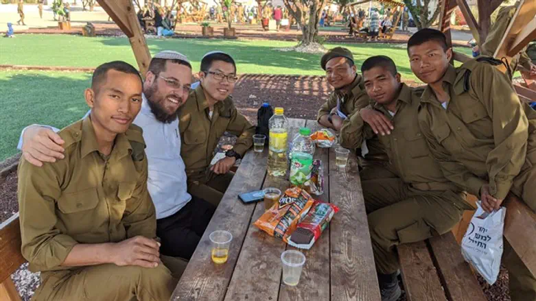 זכינו ללמוד מהם פשטות ושמחה