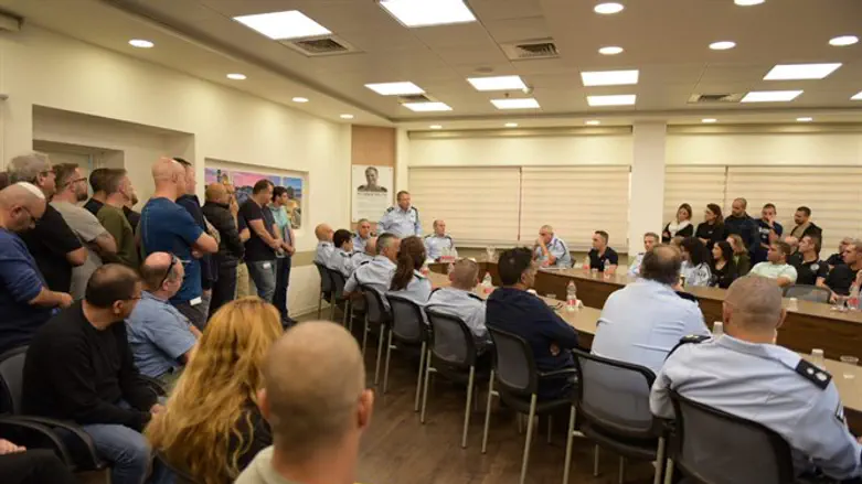 מ"מ מפכ"ל המשטרה בלהב 443