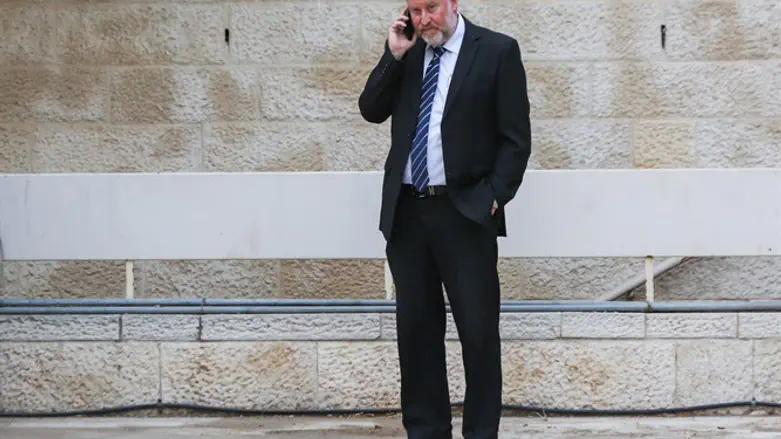 המושך בחוטים. היועמ"ש מנדלבליט