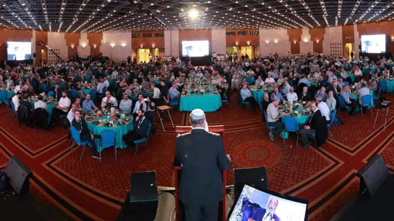 ערב הבוגרים לקראת ההתרמה לישיבה