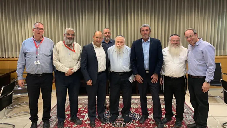 Встреча Беннета и раввина Переца с главами военных ешив