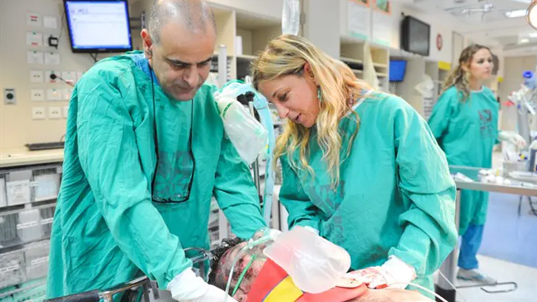 צוות יחידת הטראומה של רמב"ם בפעולה