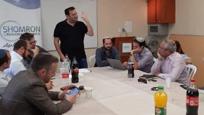 דגן בישיבת ההכנה לכנס