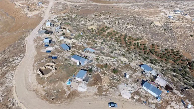 מאחז פלסטיני לא חוקי